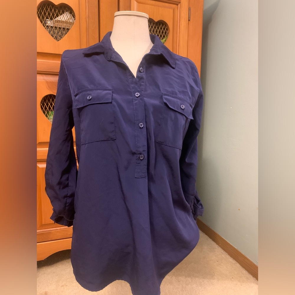 Women’s medium navy blue long sleeve dress shirt